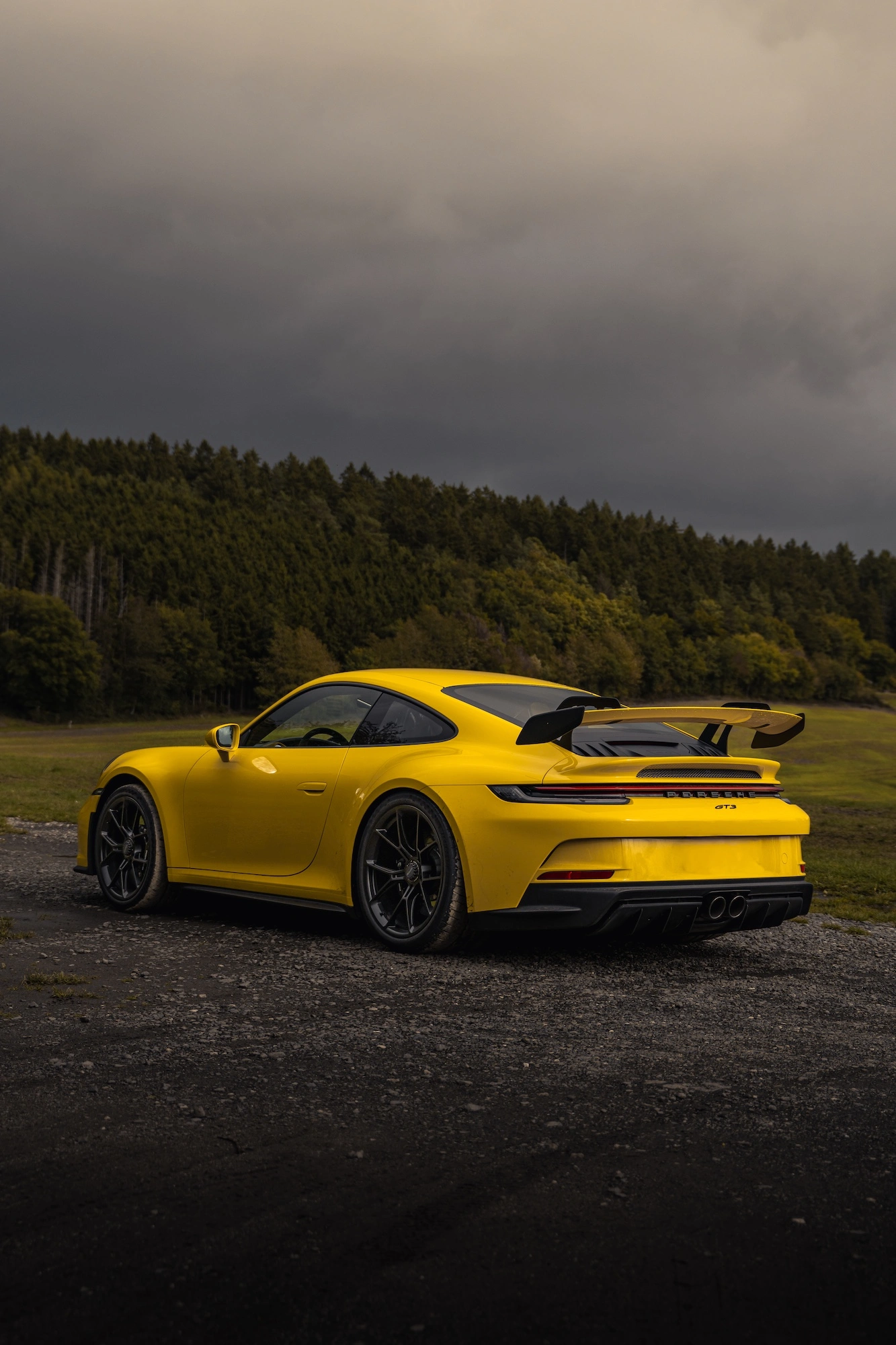 Gelber Porsche