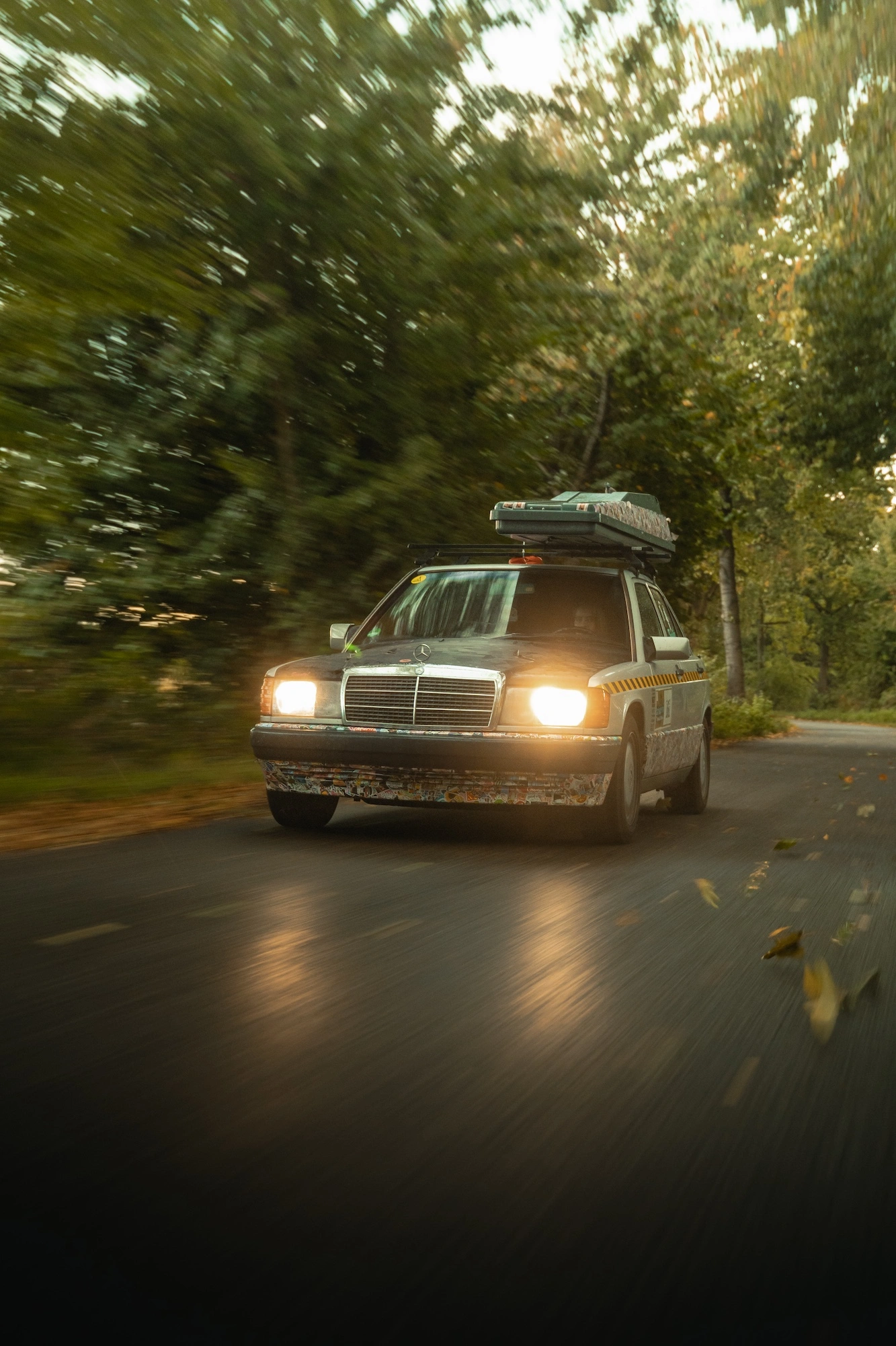 Mercedes beim Fahren